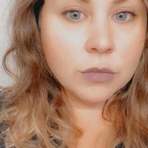 Meet your Posher, Layla